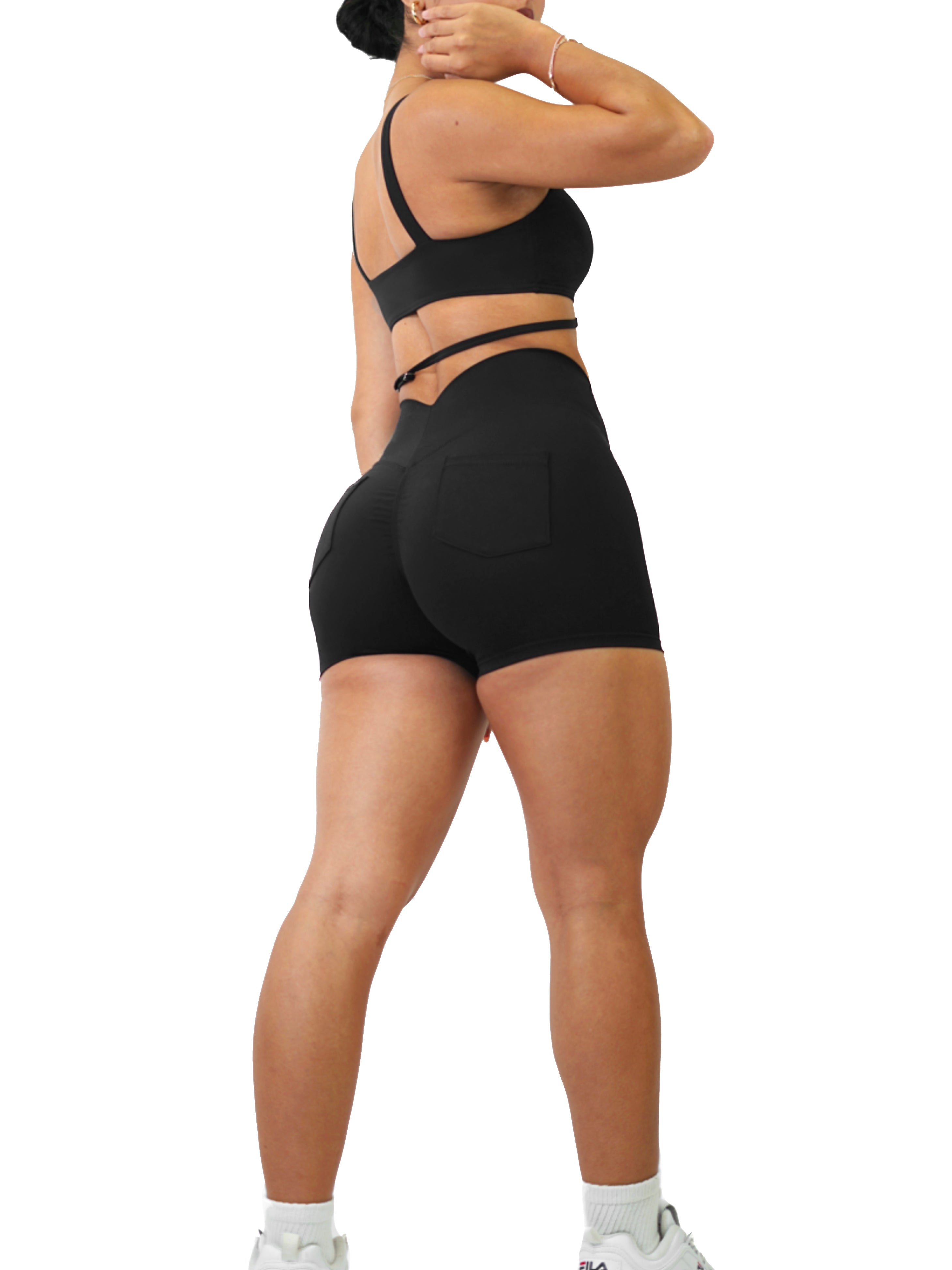 Low Back V Pocket Scrunch Shorts (Black) – Fitness Fashioness