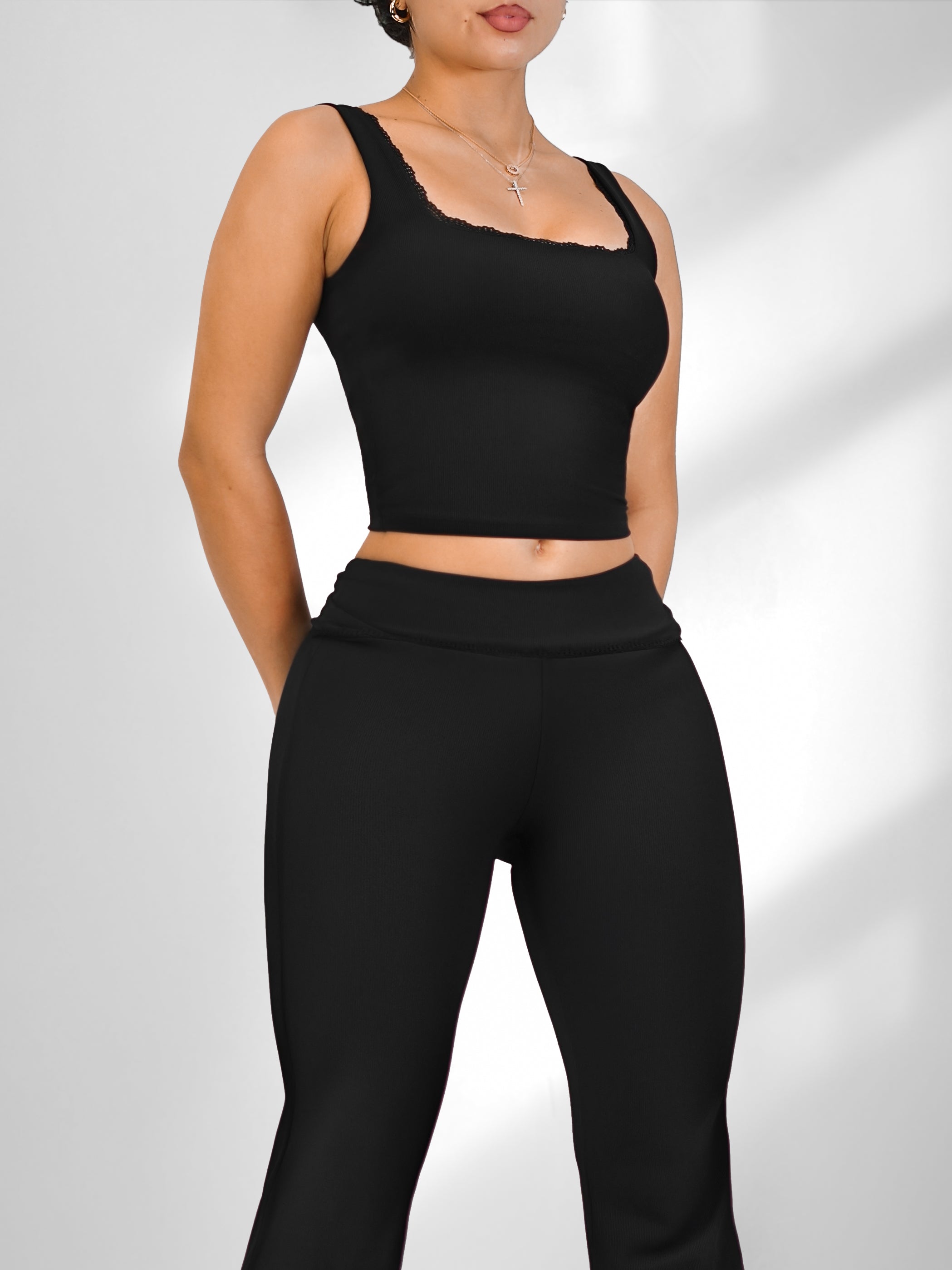 Lace Pilates Sports Top (Black)