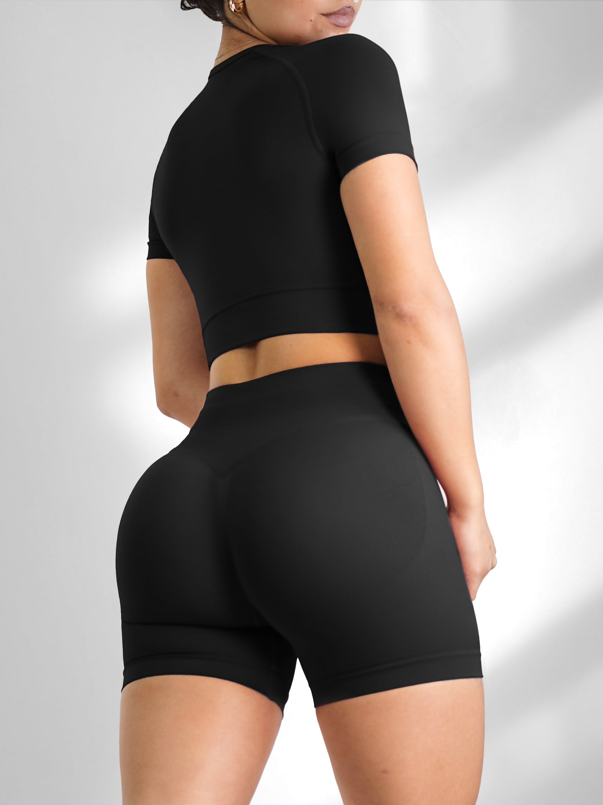 Seamless Short Sleeve Top (Black)