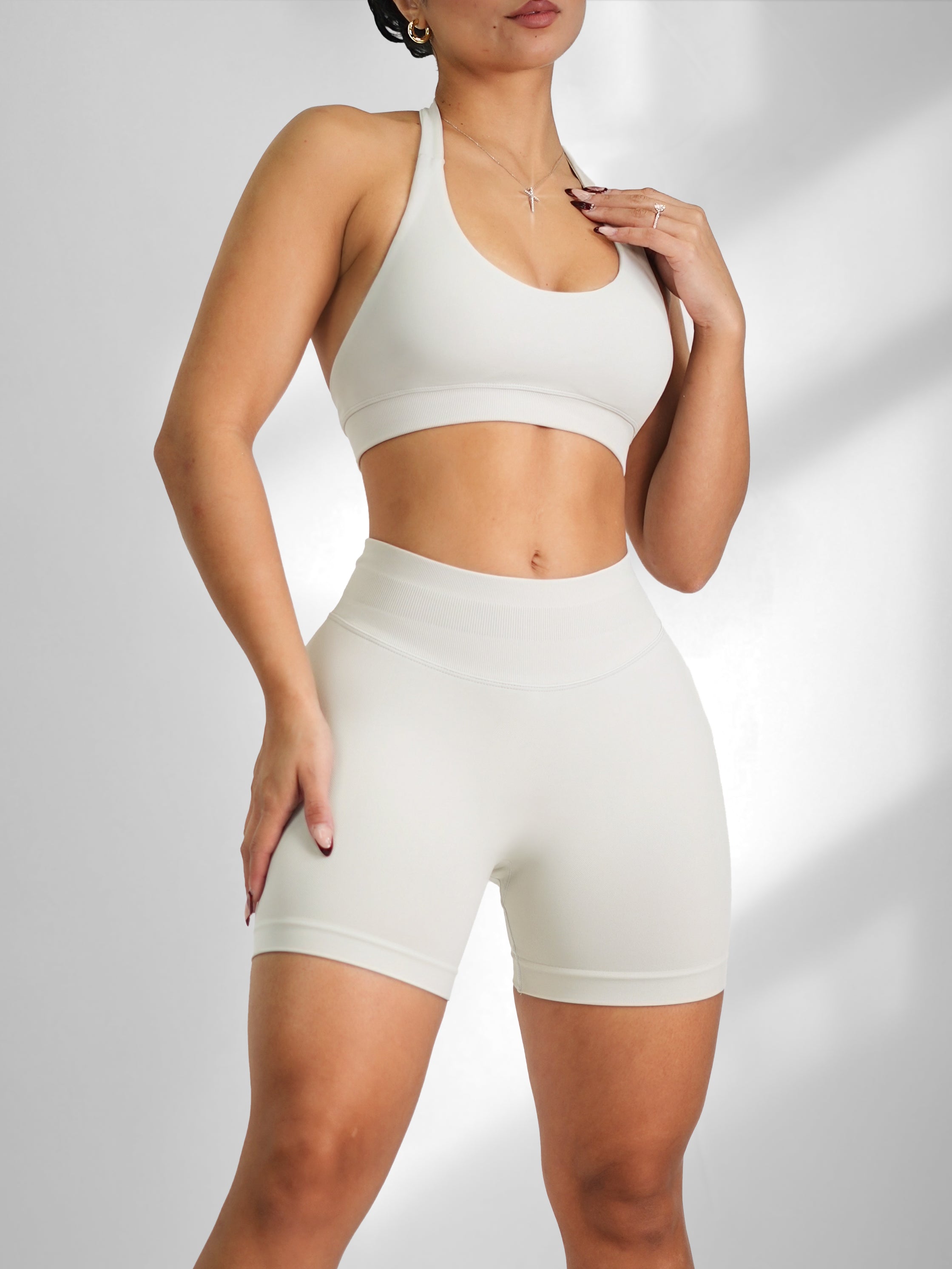 Seamless Halter Sports Bra (Off-White)