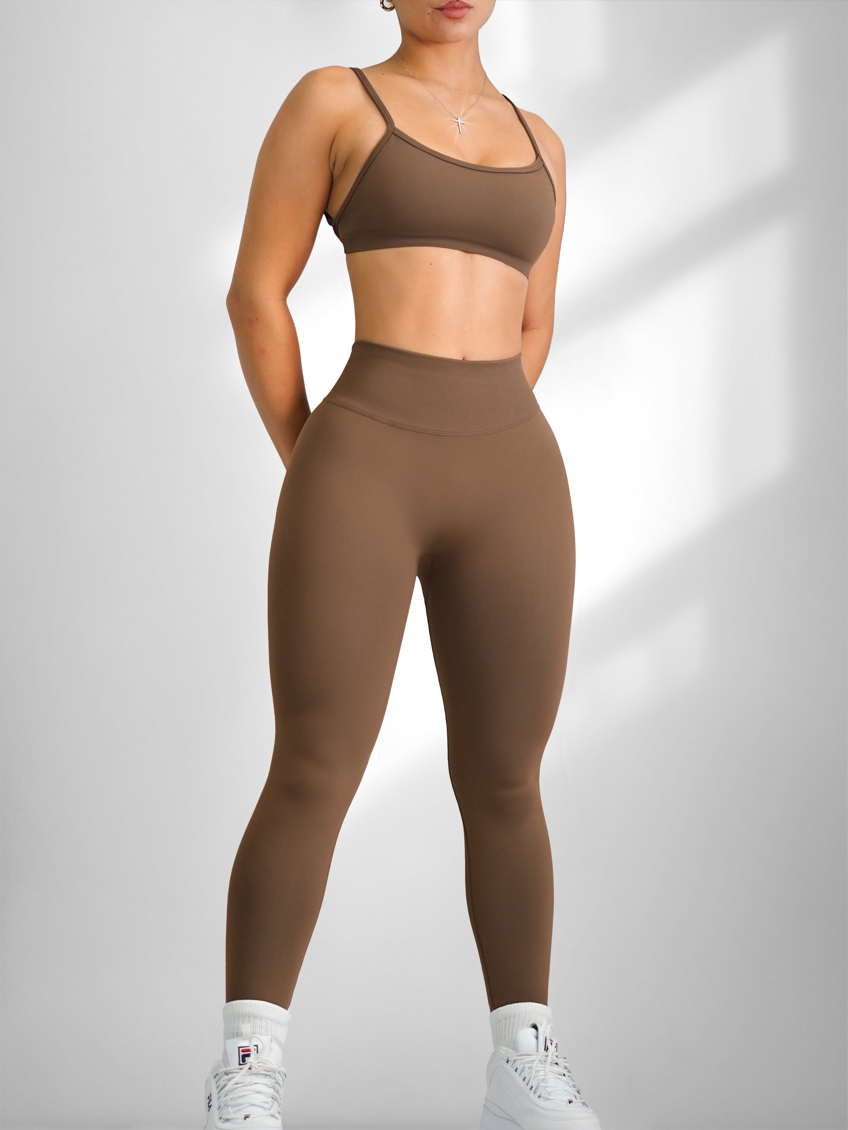 Athletic Seamless V Back Leggings (Espresso)