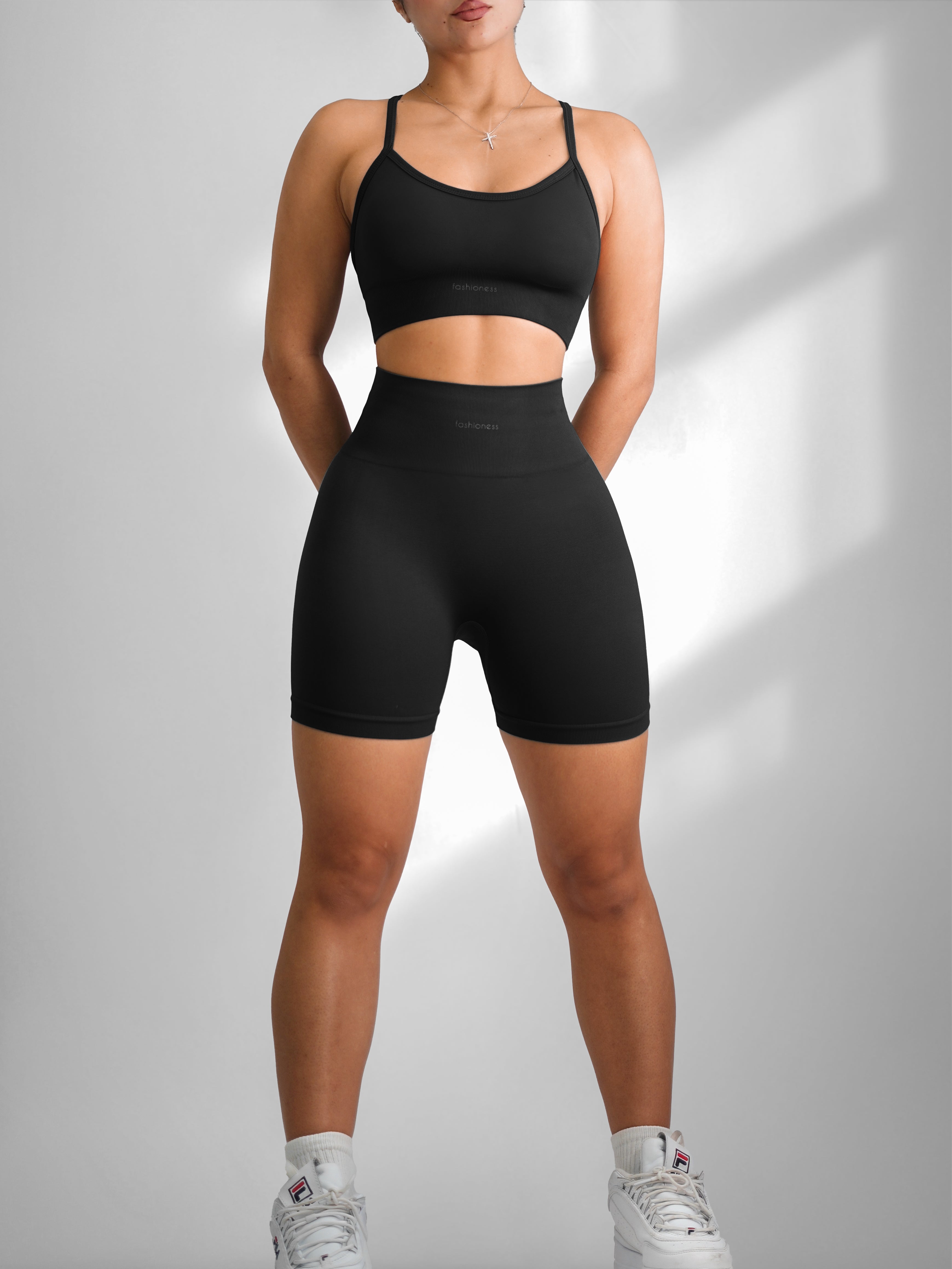 Sculpt Scrunch Shorts (Black)