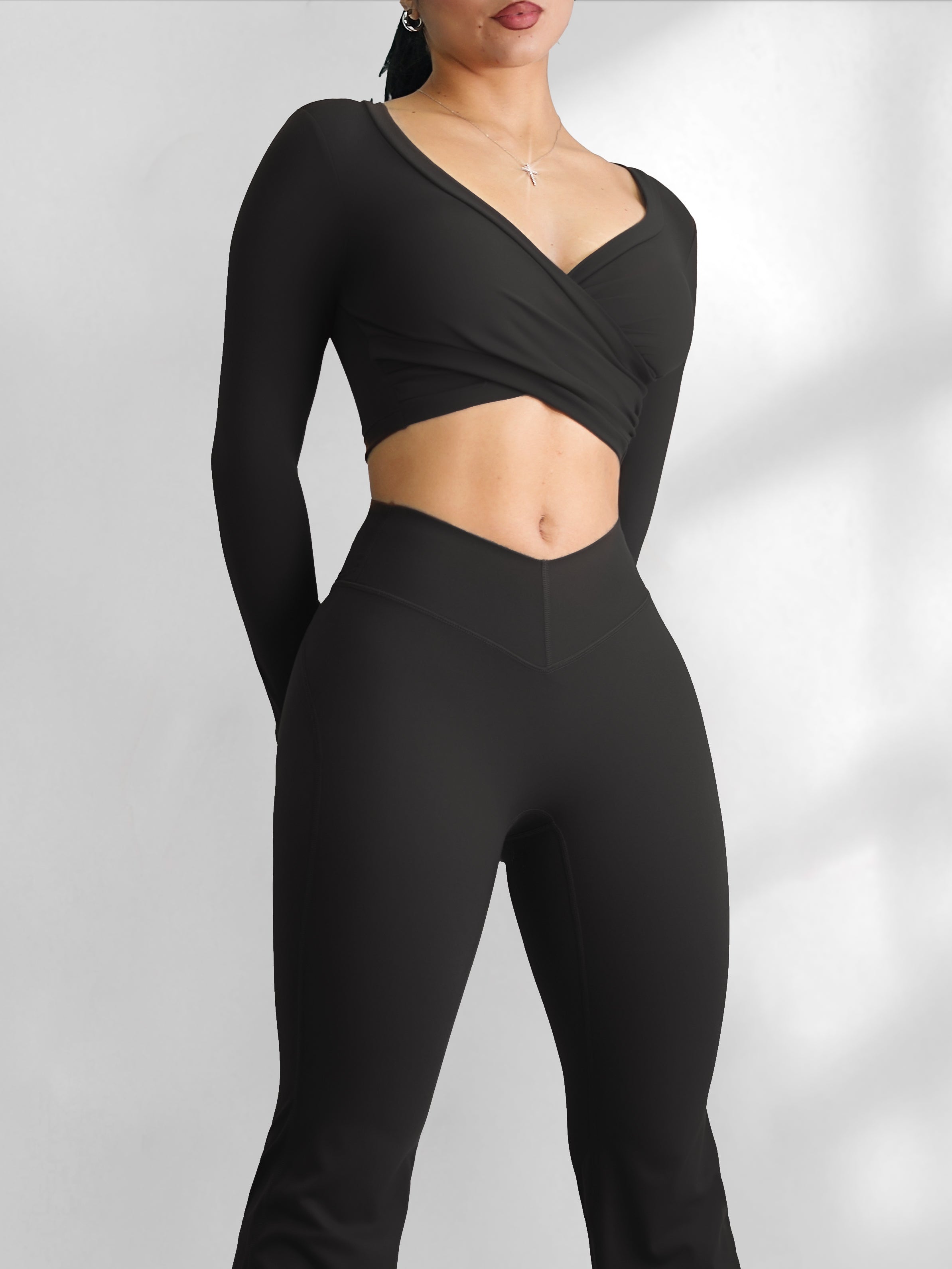 Pilates Long Sleeve Sports Top (Black)