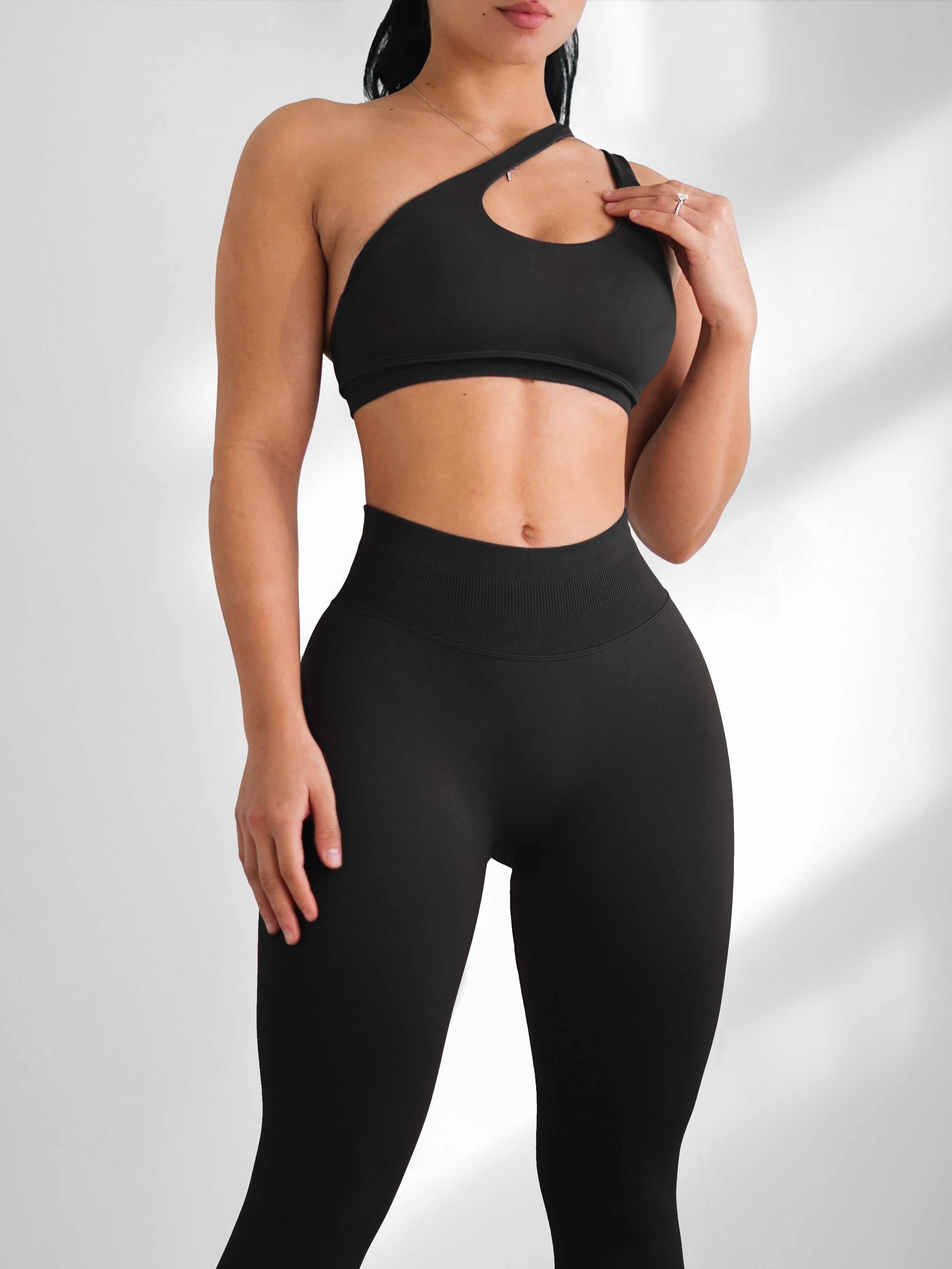 Premier Motion One Shoulder Sports Bra (Black)