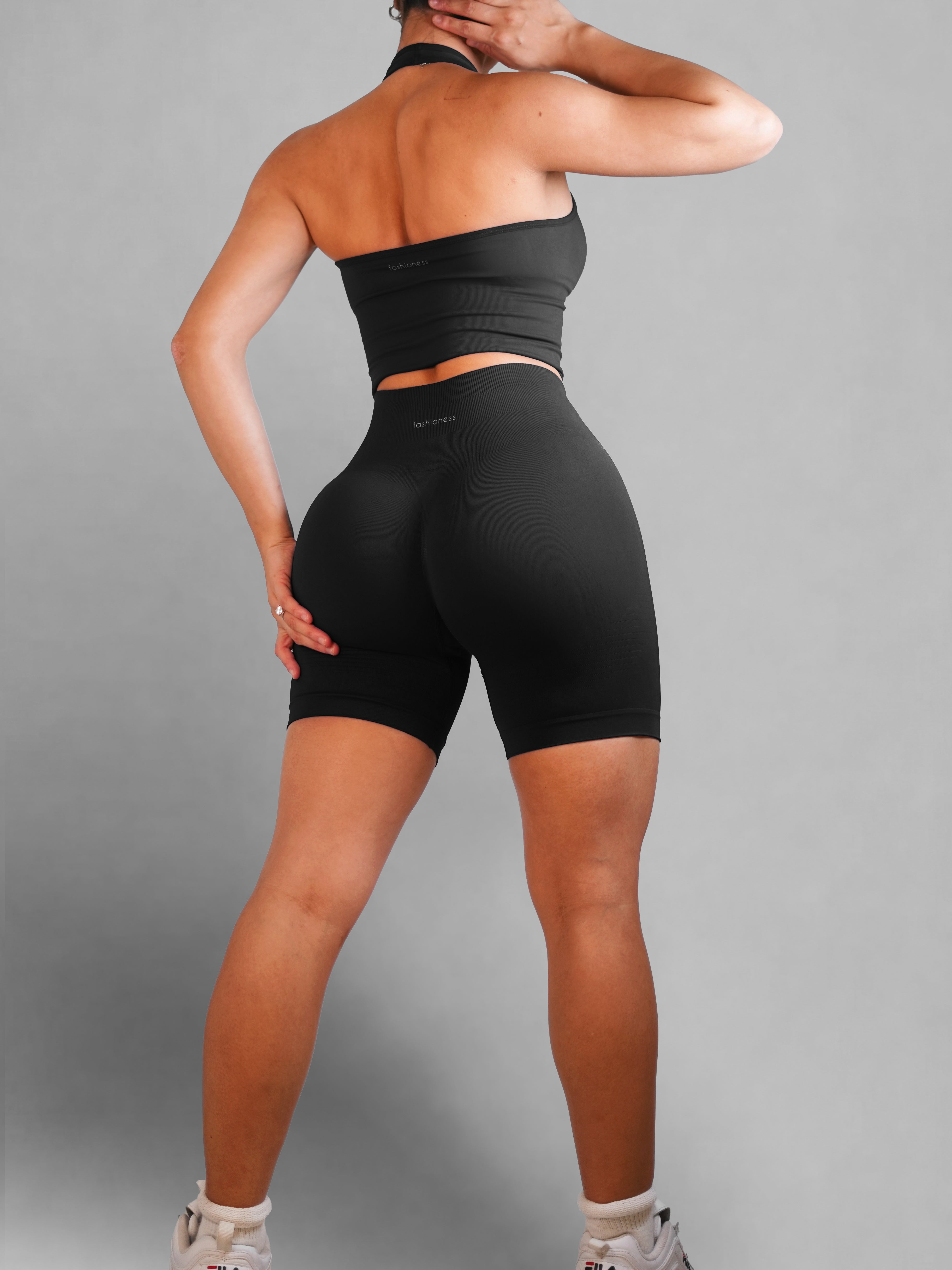 Refine Seamless Booty Shorts (Black)