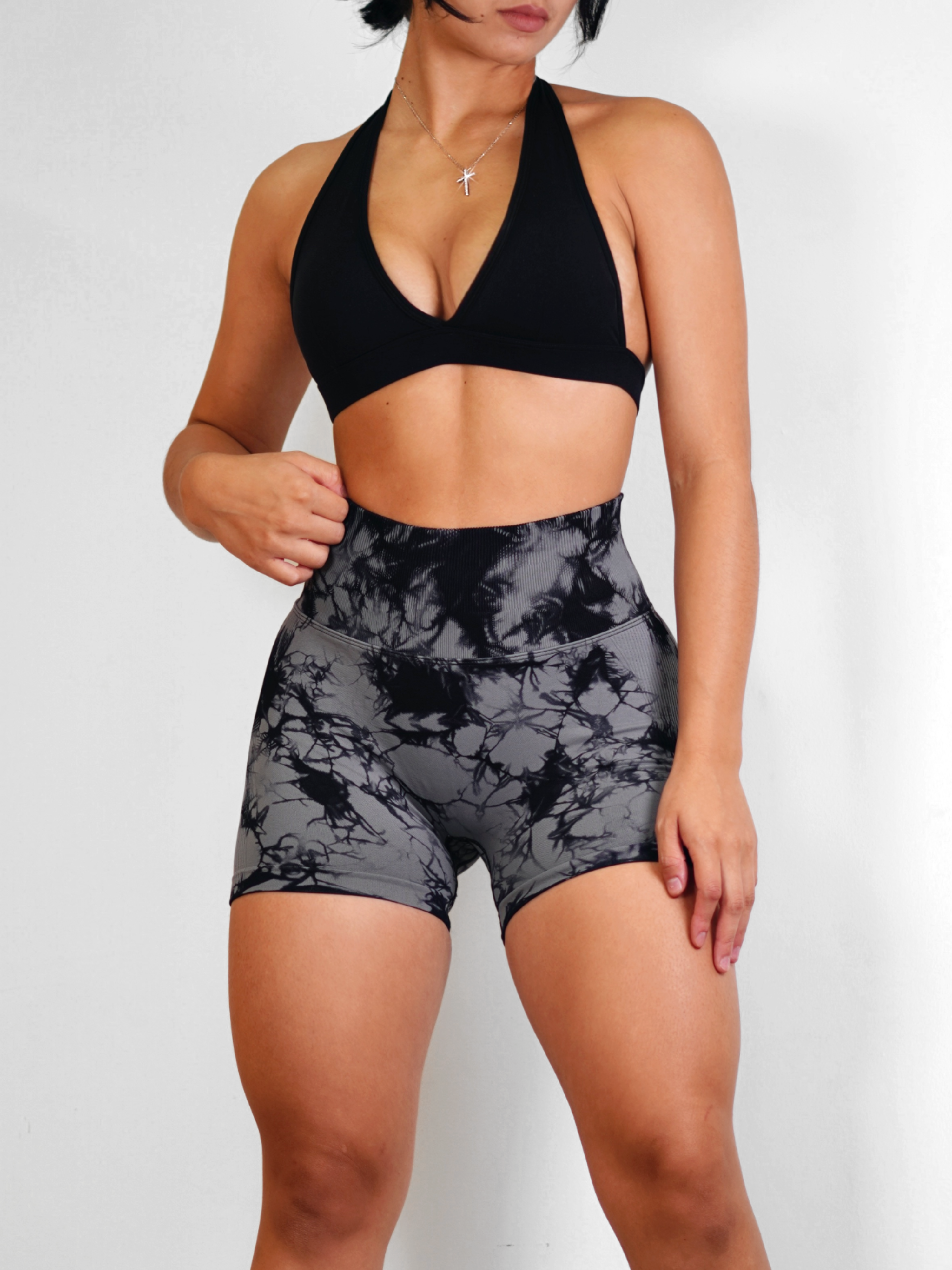 Aventura Sports Bra (Black)