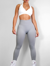 Load image into Gallery viewer, Peach Bottoms (Light Gray)