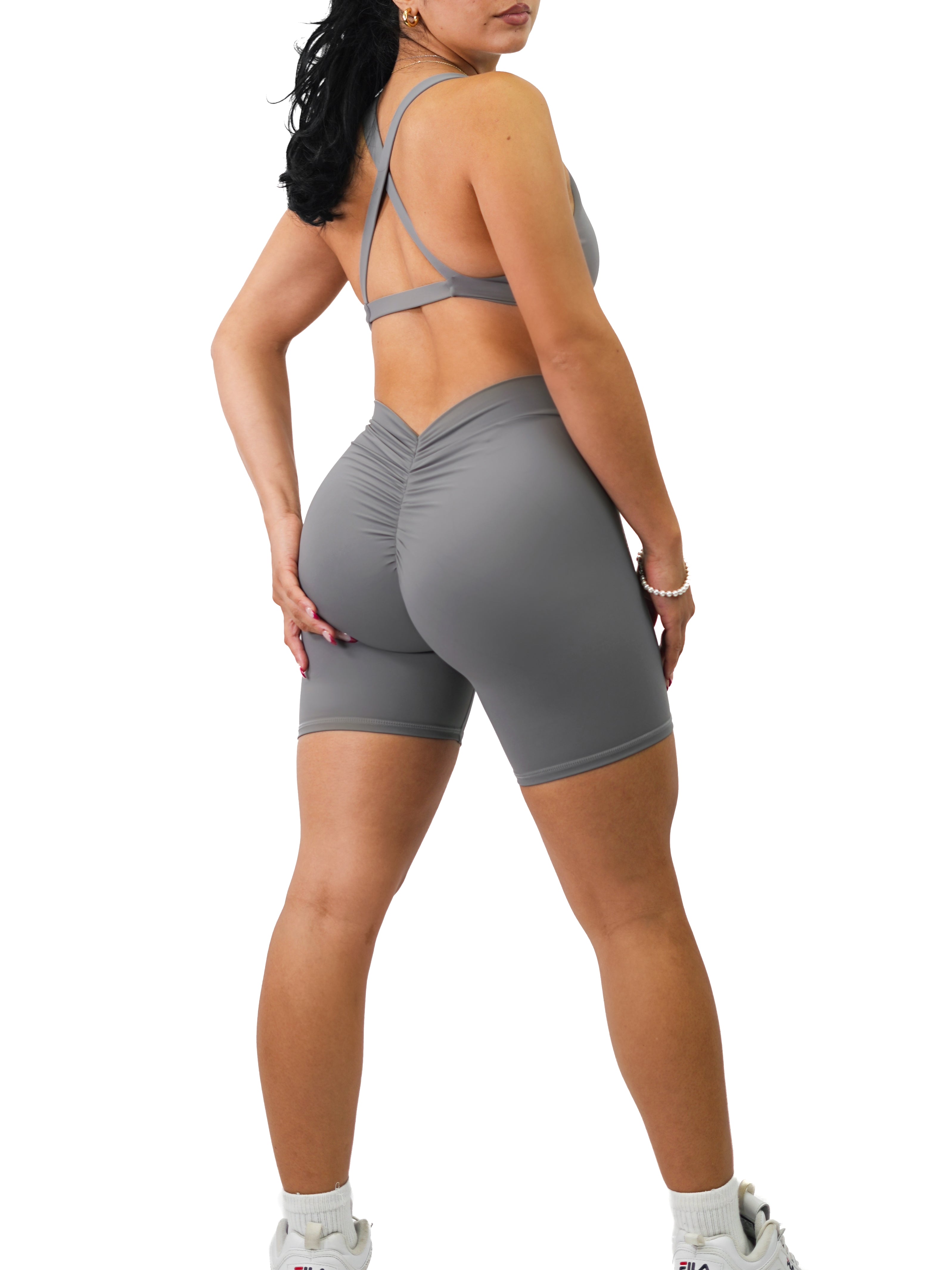 V Back Scrunch Shorts (Gray)