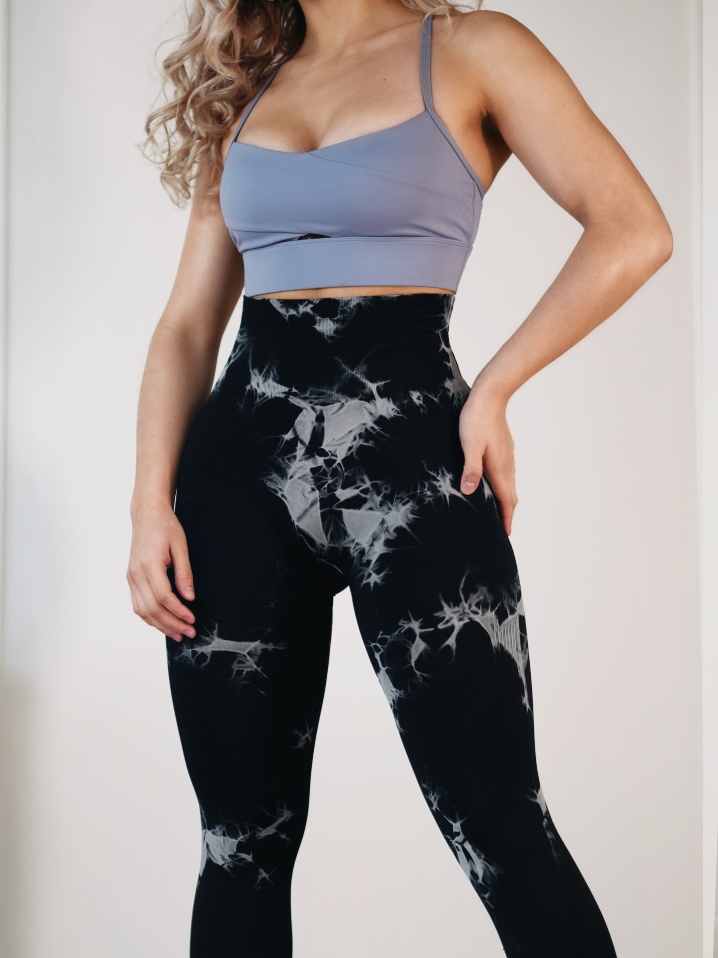 Spark Scrunch Leggings (Black)