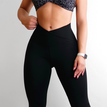 Load image into Gallery viewer, Flare V Leggings (Black)