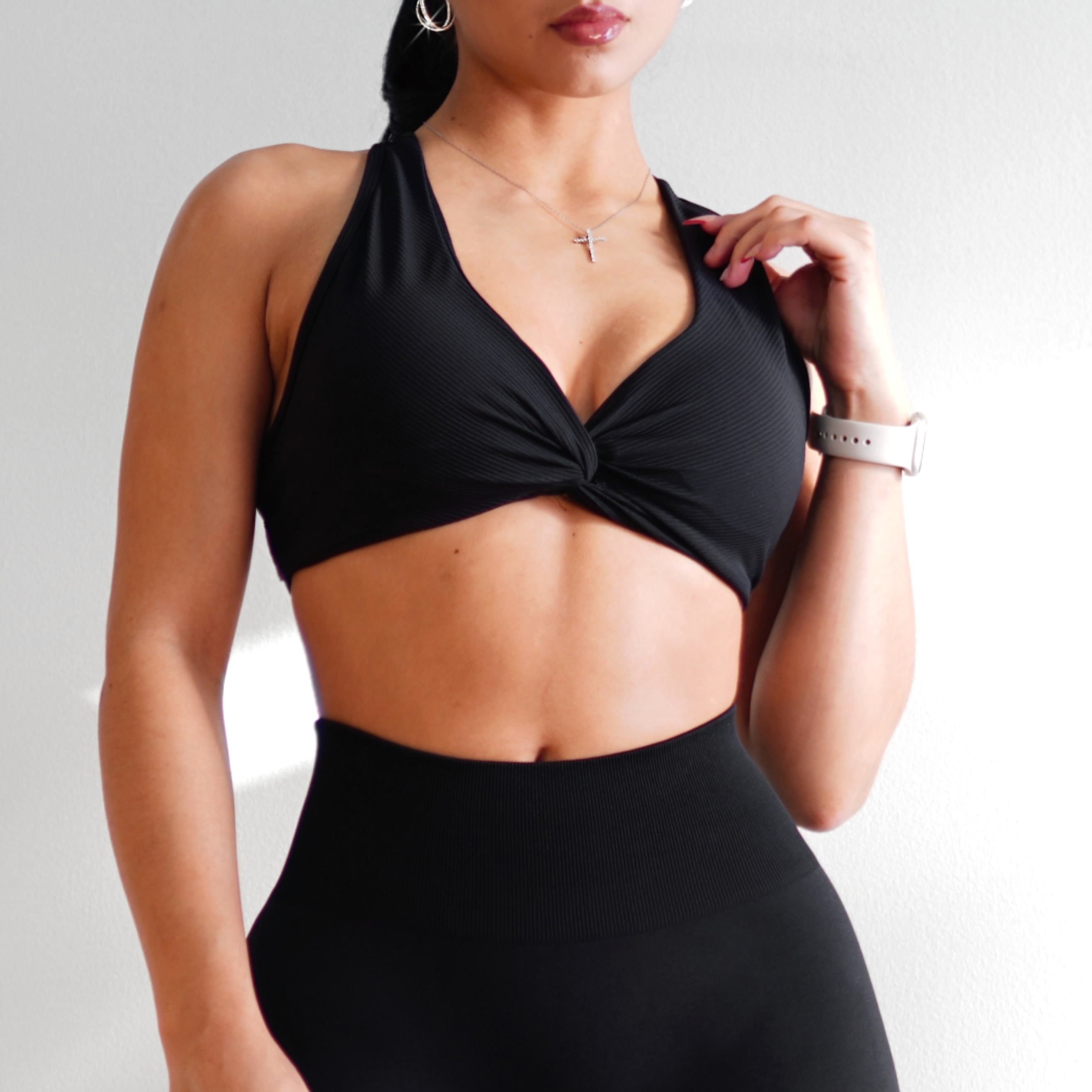 Ribbed Twist Sports Bra (Black)