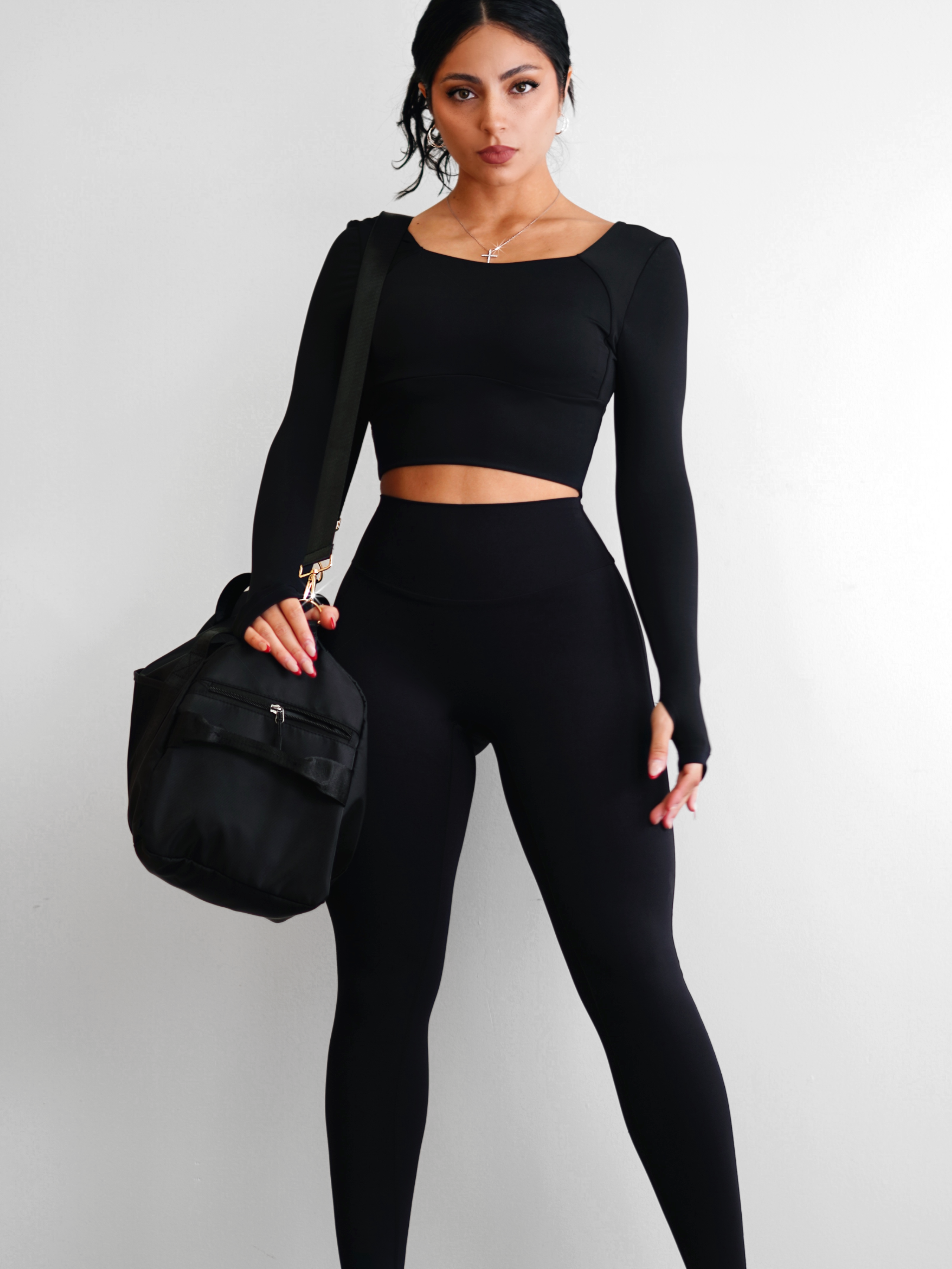 Daisy Long Sleeve Sports Top (Black)