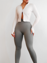 Load image into Gallery viewer, Figure Scrunch Leggings 2.0 (Gray)