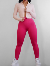 Load image into Gallery viewer, Figure Scrunch Leggings 2.0 (Fuchsia Pink)