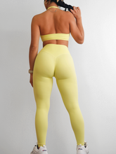 Load image into Gallery viewer, Athletic V Seamless Leggings (Pastel Yellow)