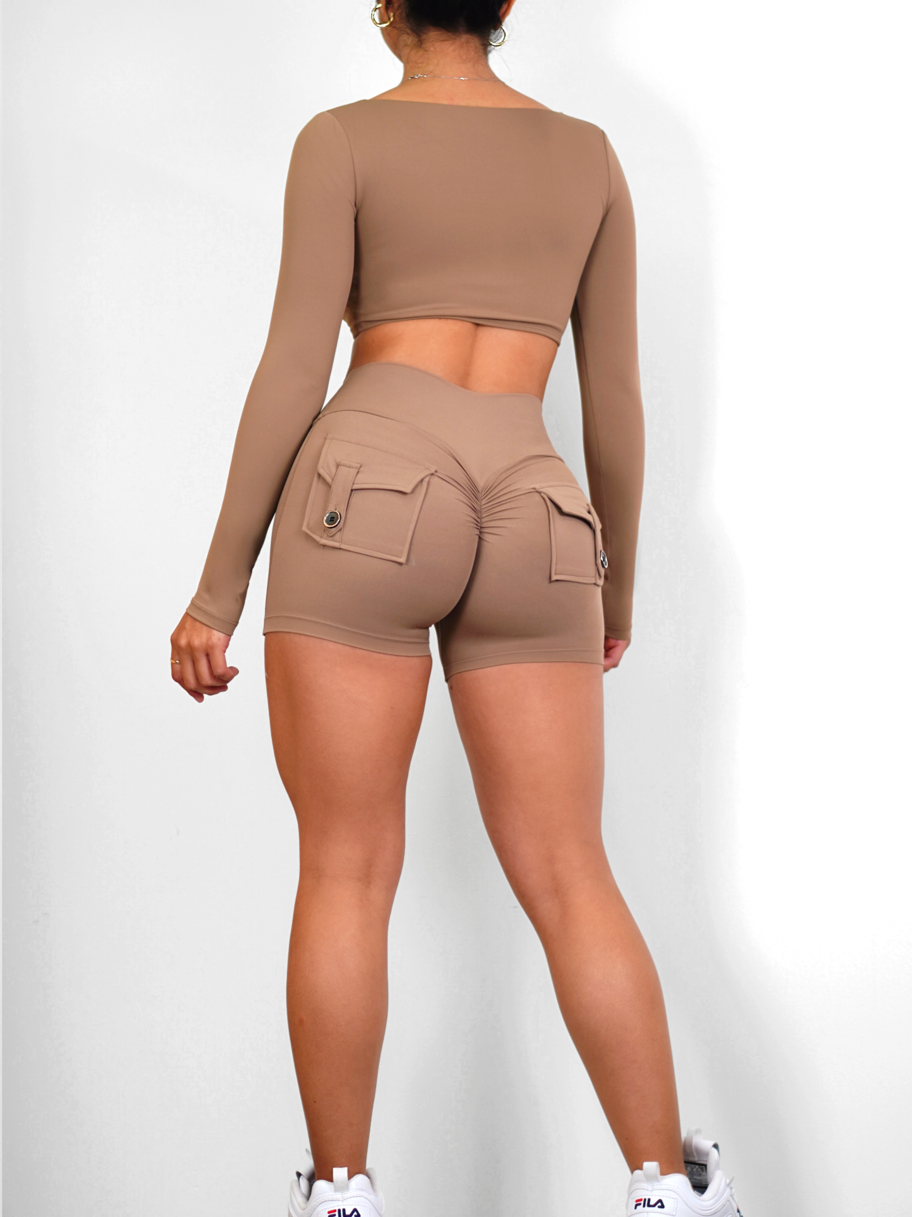 Booty Pocket Scrunch Shorts (Light Cocoa)