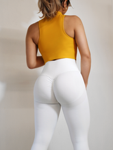 Load image into Gallery viewer, Oxygen Scrunch Leggings (White)