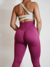 Load image into Gallery viewer, Peach Bottoms (Pearly Purple)