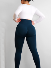Load image into Gallery viewer, Figure Scrunch Leggings 2.0 (Navy)