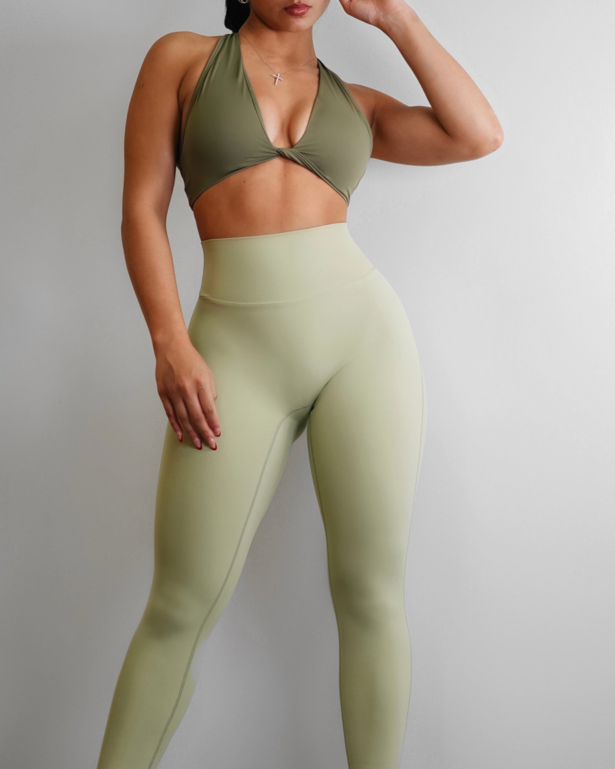 Booty Pocket Scrunch Leggings (Sage)