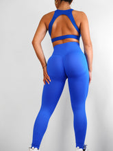 Load image into Gallery viewer, Peach Bottoms (Pearl Blue)