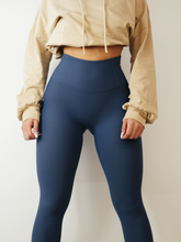 Load image into Gallery viewer, Ribbed Leggings (Blue)