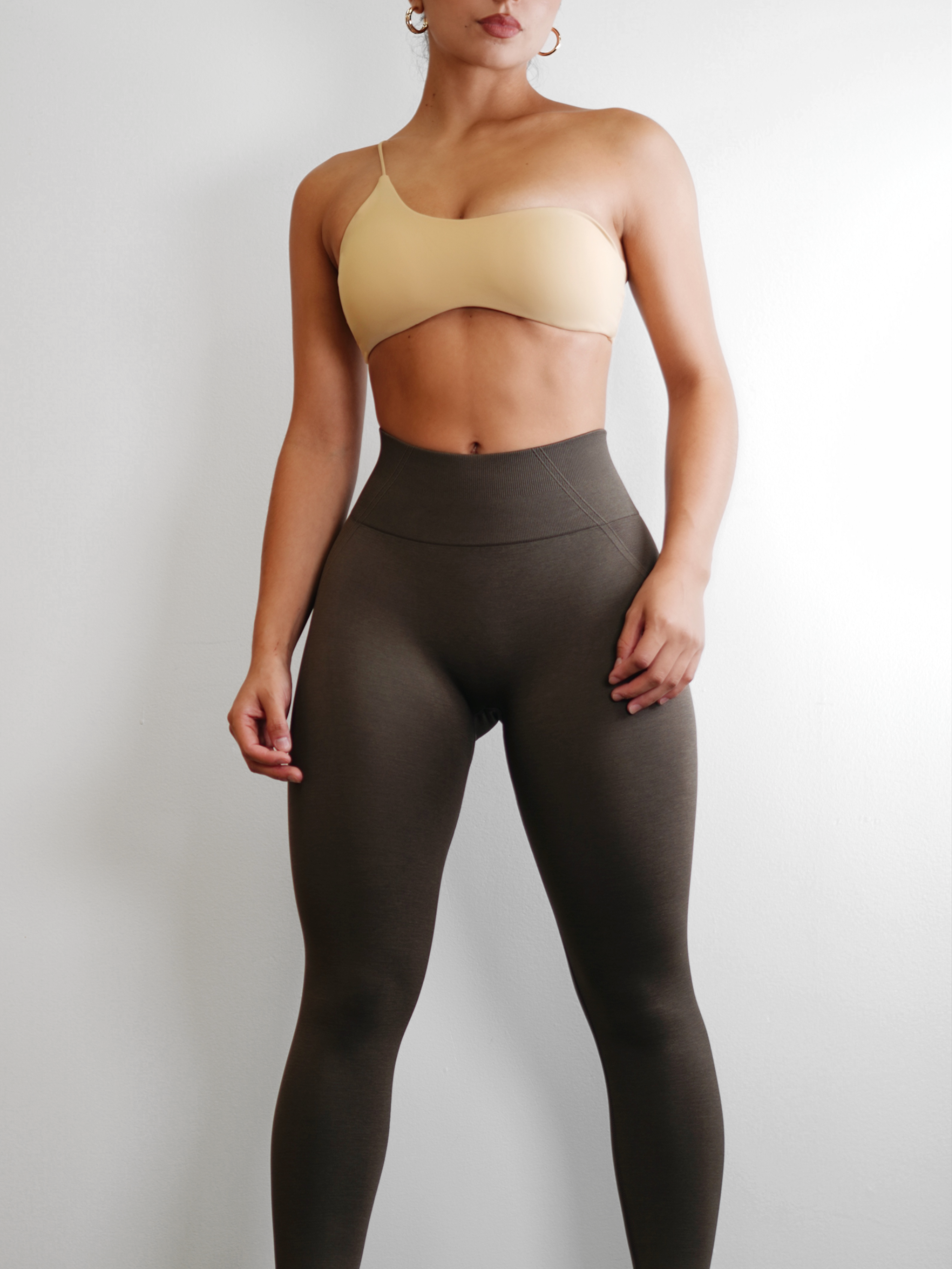 Mid Waist Contour Leggings (Dark Coffee)