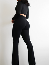 Load image into Gallery viewer, Flare Athletic Leggings (Black)