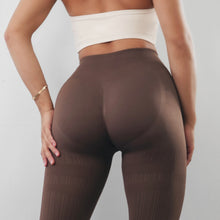 Load image into Gallery viewer, Sculpt Scrunch Leggings (Cocoa Brown)